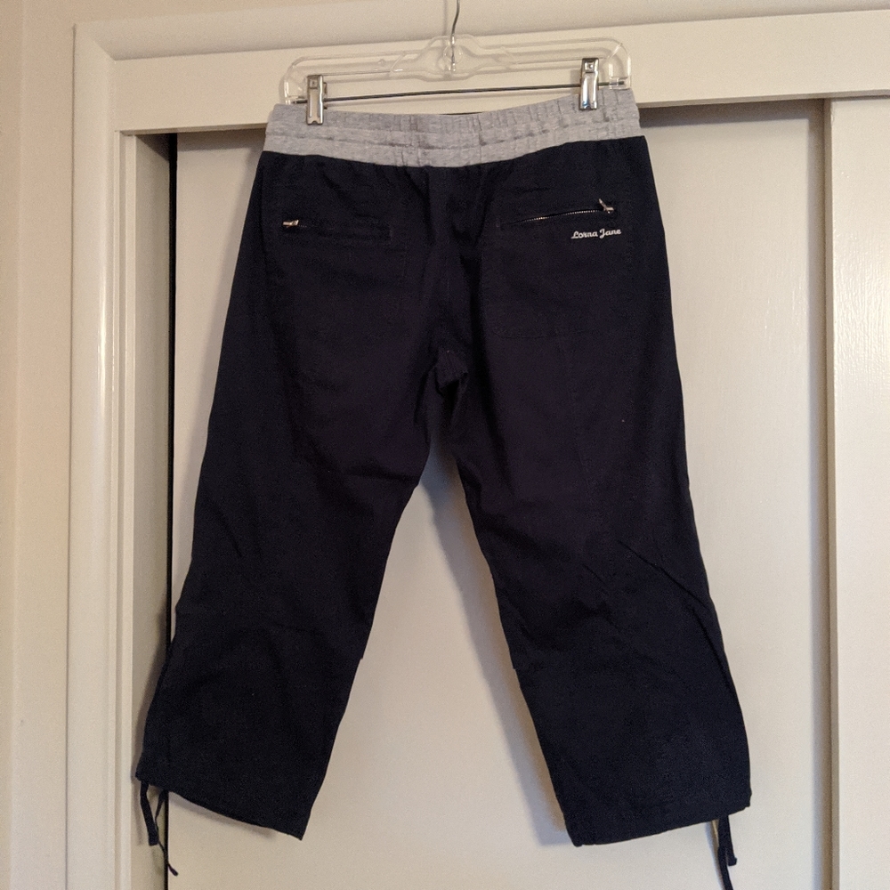 Lorna Jane blue Capris size small